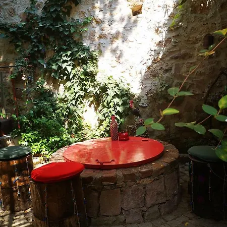 Sari Gelin Homestay Ayvalik